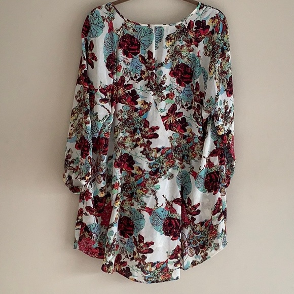 BLACK RAINN FLORAL PRINT BLOUSE - Picture 2 of 10